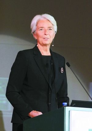 IMF总裁拉加德:中国应改变从紧的货币政策
