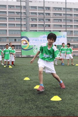 2014 健达+运动 广州儿童足球启蒙训练营开幕