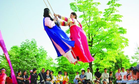 韩国端午祭注入现代元素 给节庆保护留下思考(图)