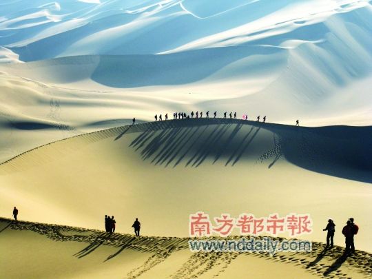 行走热带荒漠 遥想三毛与荷西(图)