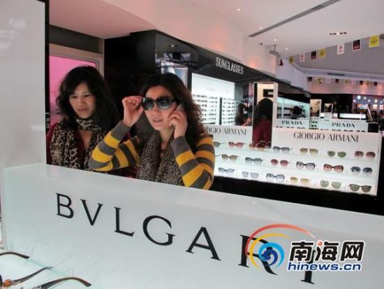 探营海口免税店:海南离岛免税政策全面实施(图)