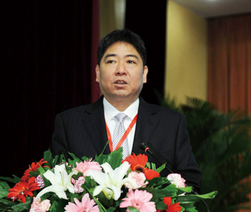 华山景区管委会主任霍文军介绍发展经验 中华五岳年会暨五岳联盟会议在华山景区召开