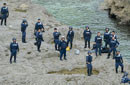 数十日本警察登钓鱼岛防台湾保钓船