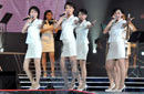 朝鲜牡丹峰乐团女子组合短裙亮相表演