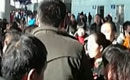 大批旅客滞留昆明机场人群愤怒讨说法