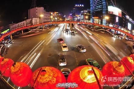 天桥上的红灯笼 天桥上的红灯笼