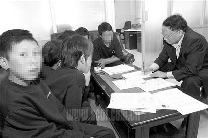 四川11名小学生被诱深圳打工