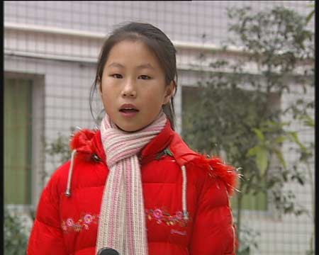 组图:父母到海口打工8年未见 留守儿童令人心