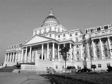 举报阜阳白宫他在监狱医院蹊跷死亡