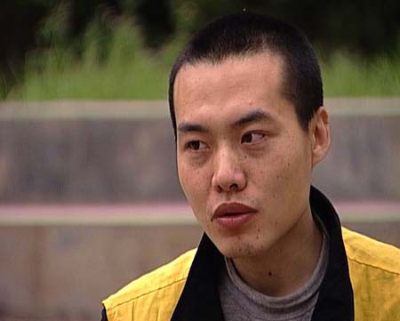 留学三年男子沉迷网络传播淫秽信息