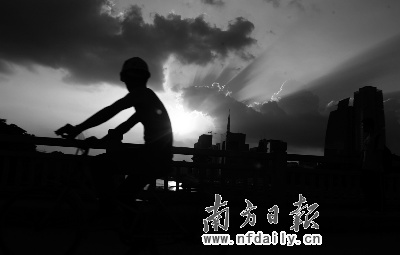�����ġ�Ҫ��,�����ǽ�����ǿ̨��