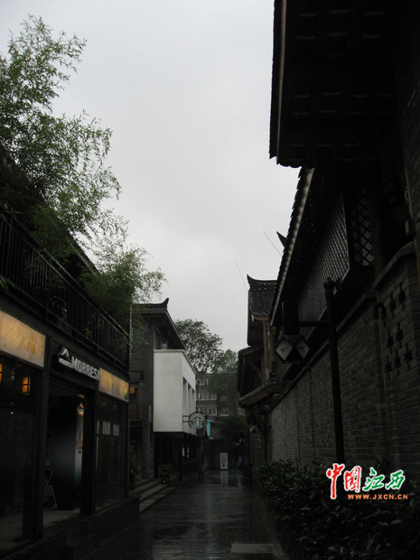 游宽窄巷子 体味成都休闲生活韵律(组图)