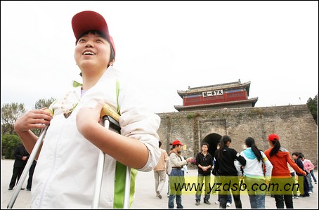 大爱传承感受山海 北川中学81名师生港城心灵