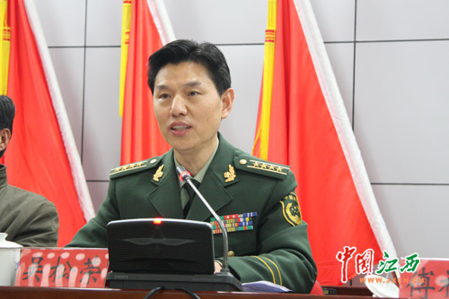省公安消防总队党委书记,政委吴松荣出席大会.