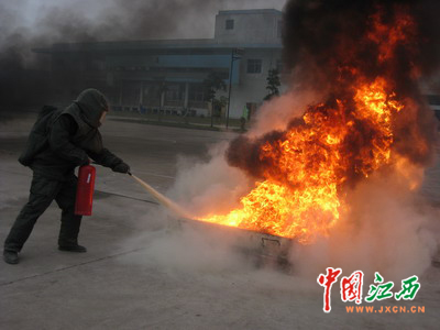 近日,新余市公安消防支队首批合同制消防员顺利集训结业,并正式