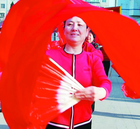 千人长扇舞提前动起来