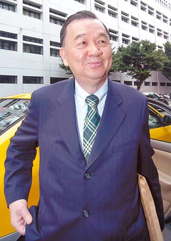 台情报头子档案记录李登辉疑似洗钱报告