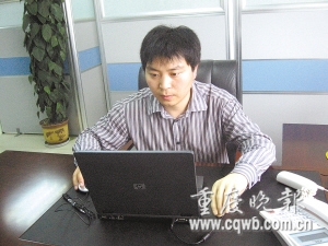 当上志愿者,迷上地震歌