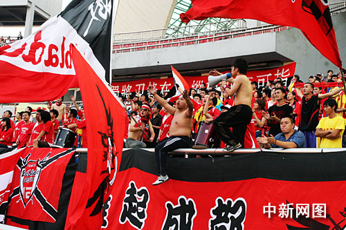 中超川渝德比憾平 前国足教练阿里汉难掩失望