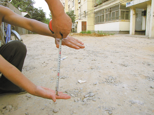 上水管道仅覆盖20厘米保护层_新闻中心_新浪网