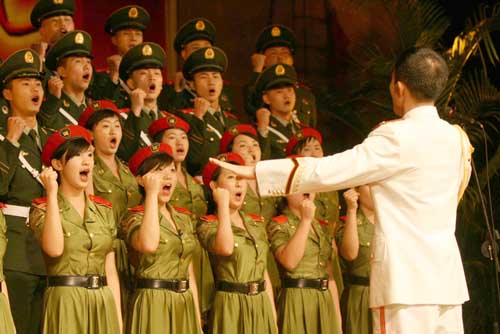 武警云南总队在机关举办驻昆部队歌咏比赛