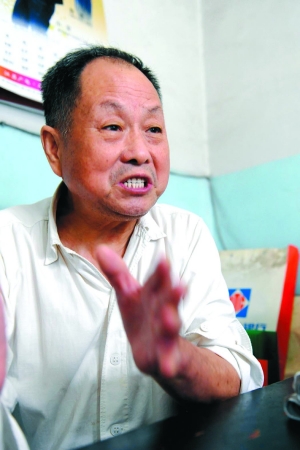 上甘岭上,我们忍痛踩着战友尸体冲锋