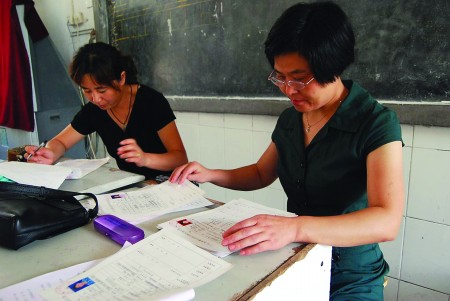 泰城中小学招生政策调整 家长会成招生新政咨