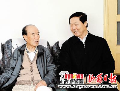 "党和人民将永远铭记你们的功绩(图)