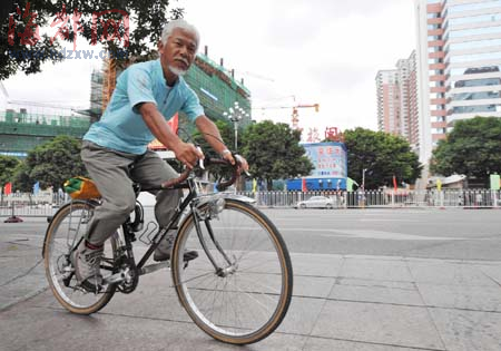 福州:日本老人骑单车逛福建 日本,单车