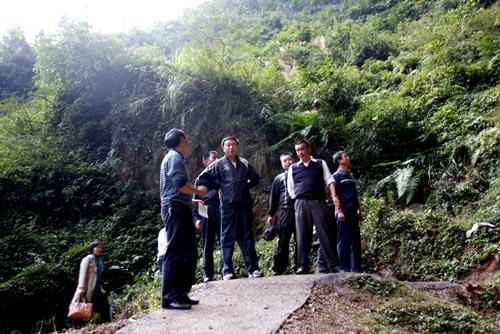 来凤县百福司开发毛杆洞景区 打造旅游名镇