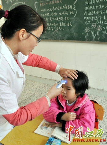 南昌对中小学甲感体温检测仪全面校准(图) 中国