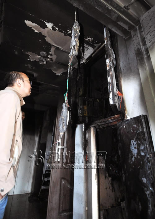 福州:盛世名门小区电表箱起火 小区,起火