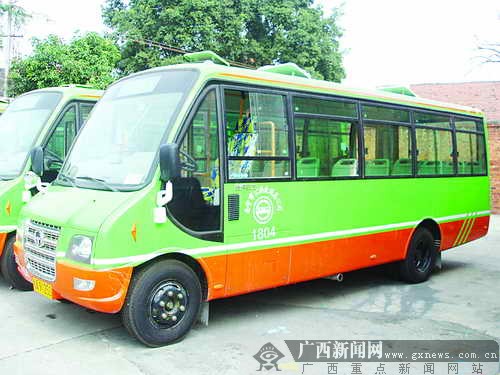 道路狭窄南宁201路公交线本月底启用迷你公交车