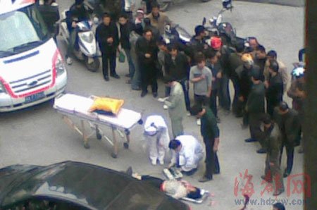 长乐发生惨烈车祸 生死瞬间母亲用力推开婴儿车