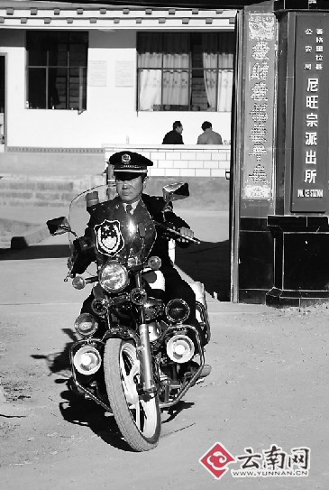庄红卫骑上摩托车亡出巡逻