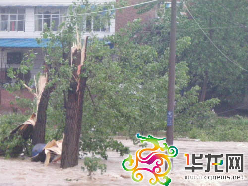 重庆风暴死亡人数增至26人政府启动应急工作