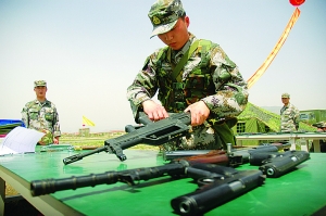 内蒙古军区举行基础训练比武