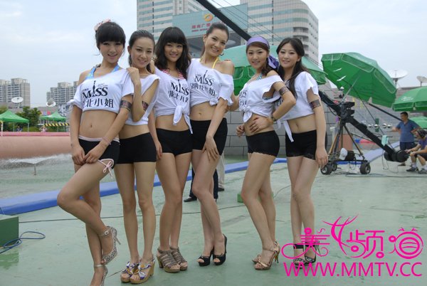 湖北小姐百强选手登录湖南卫视《智勇大冲关》