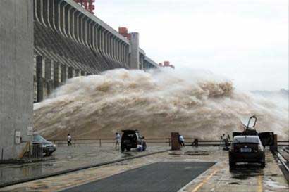 专家称长江防洪不能仅靠三峡大坝