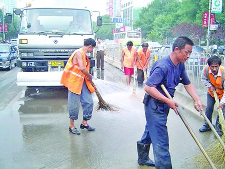 城管制定防汛应急预案 市区道路雨后12小时内