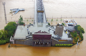 鸭绿江流域发生大洪水