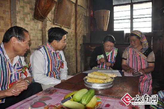 云南省部分边远、交通不便地区第六次全国人口普查提前登记启动仪式在贡山举行