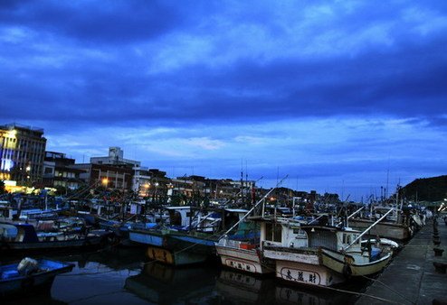 台风凡亚比登陆台湾花莲地区出现17级阵风