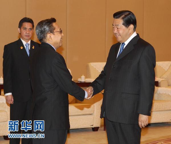 图文：贾庆林会见印尼副总统布迪约诺
