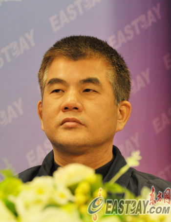 上海工商局副局长钟民作客东方网谈打击传销等