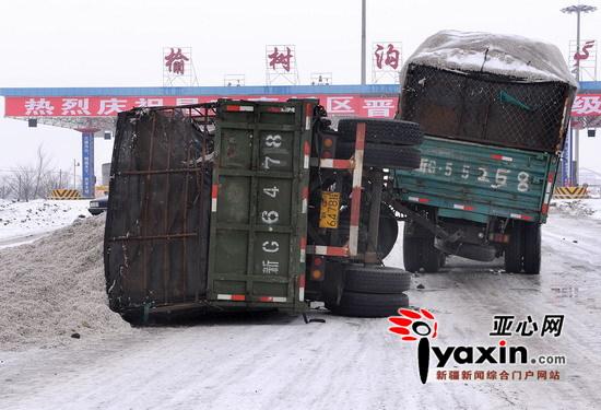 降雪天气 昌吉312国道等多路段交通事故连发