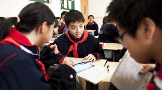 上海15岁在校生首次参加PISA，在阅读素养、数学素养和科学素养全部三项评价中，均排首位。