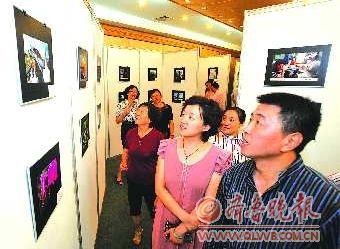 大众报业集团办美术书法摄影展庆祝建党90周年