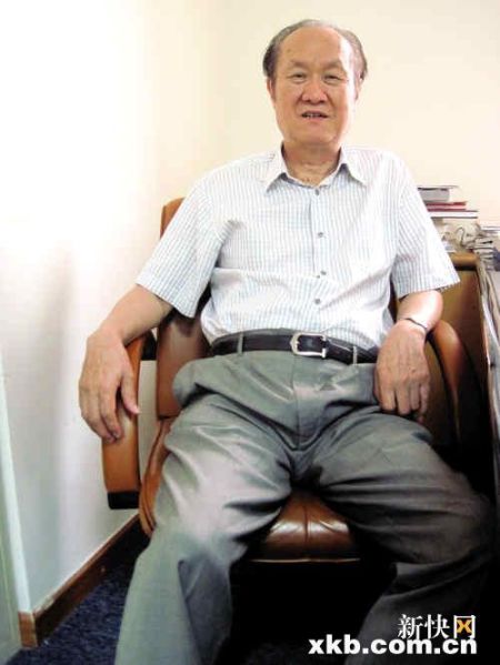 ���ӻ�֮�ӻ��丸��ë���׵㡰ũ��ͳ˧��