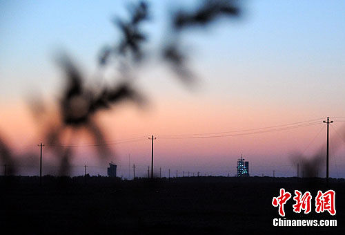 9��26�գ��й���Ȫ���Ƿ����������˺��췢�䳡������������칬һ�š��������ػ������������F���ķ������ܳ�������Ȼ�ƻ�ͨ������ãã����еĳ�ϼ���Ӧ�����գ����칬һ�š�����������뷢�����׼���׶Ρ������緢 ���Է� ��